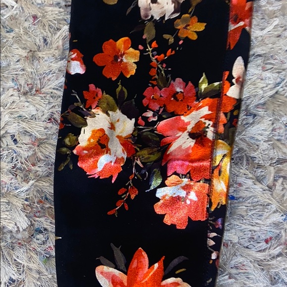 Floral Thigh High Boot- NEW - Picture 6 of 6